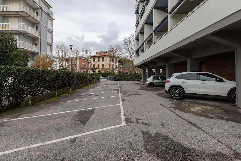 Duca D'Aosta - Il Soffio Del Mare Apartment Viareggio 0*,  Italy